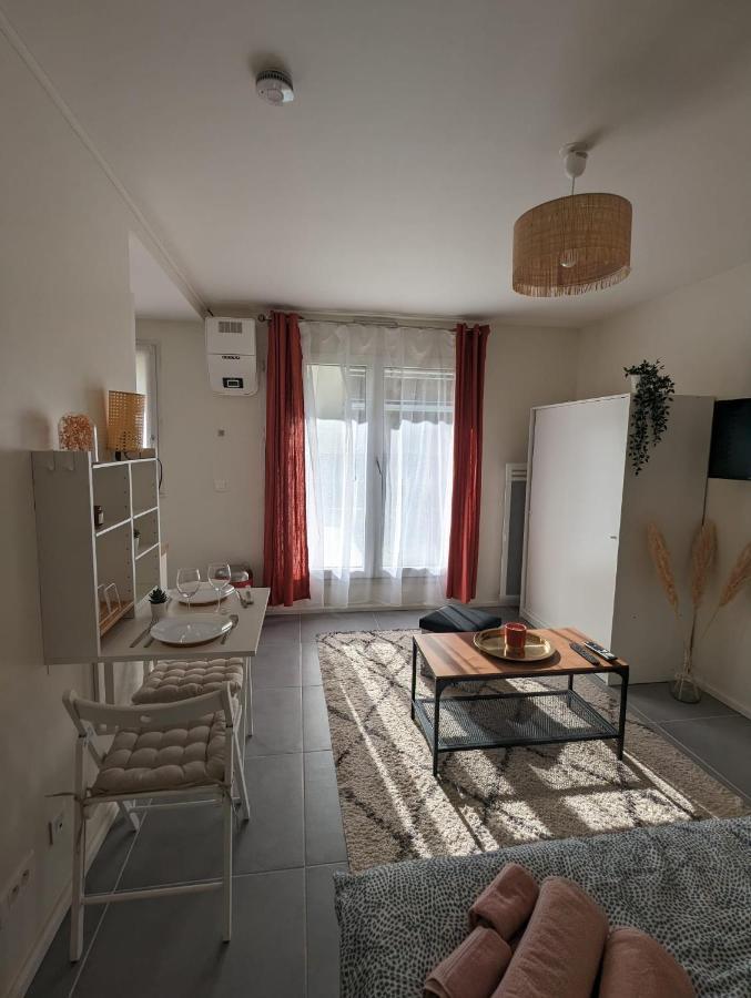 Studio Rambouillet, Parc & Foret Apartment Exterior photo