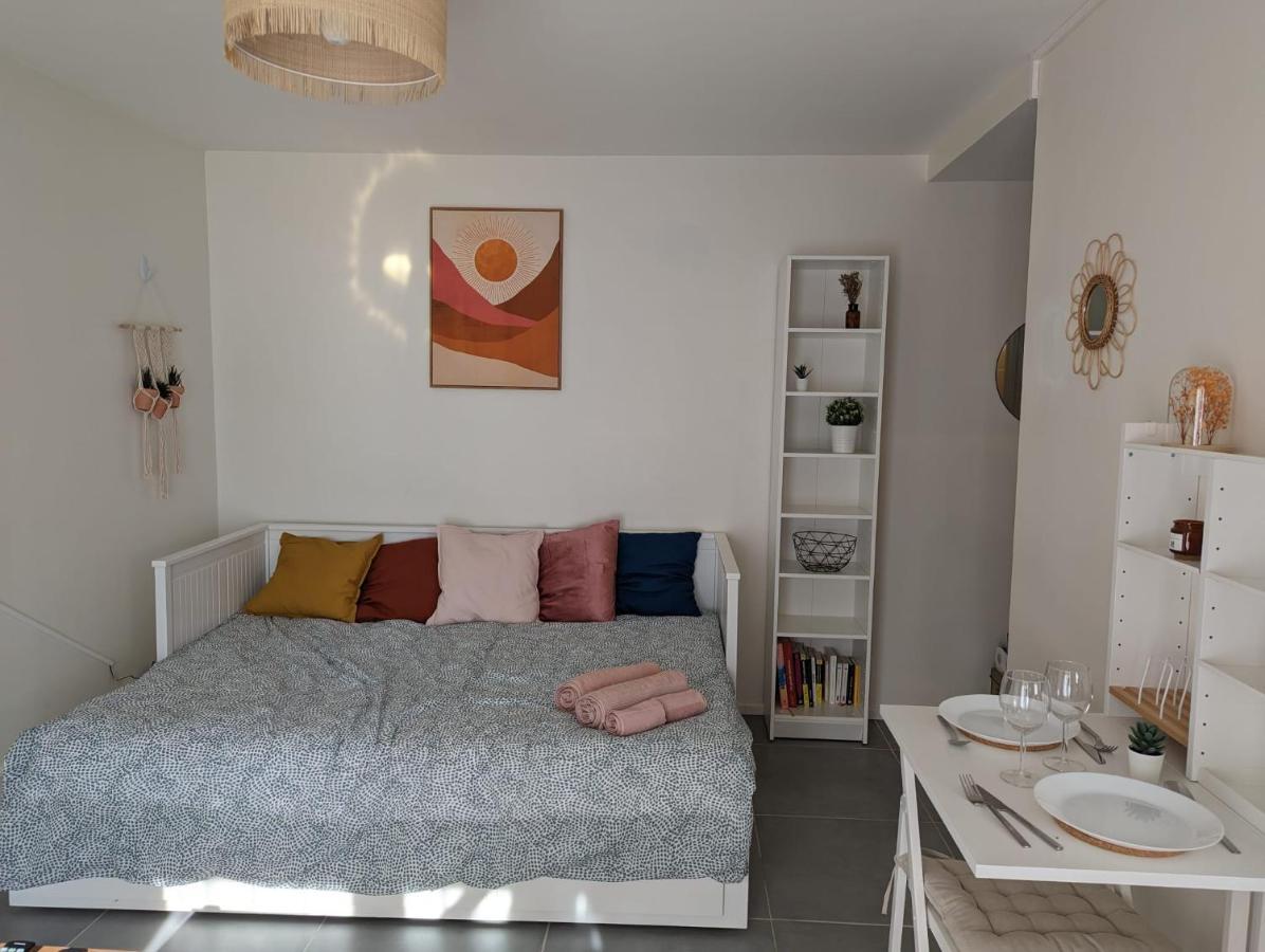 Studio Rambouillet, Parc & Foret Apartment Exterior photo